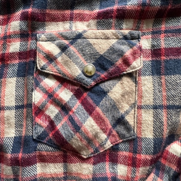 SOLD**** WRANGLER// button up long sleeve ranch shirt - Picture 2 of 5